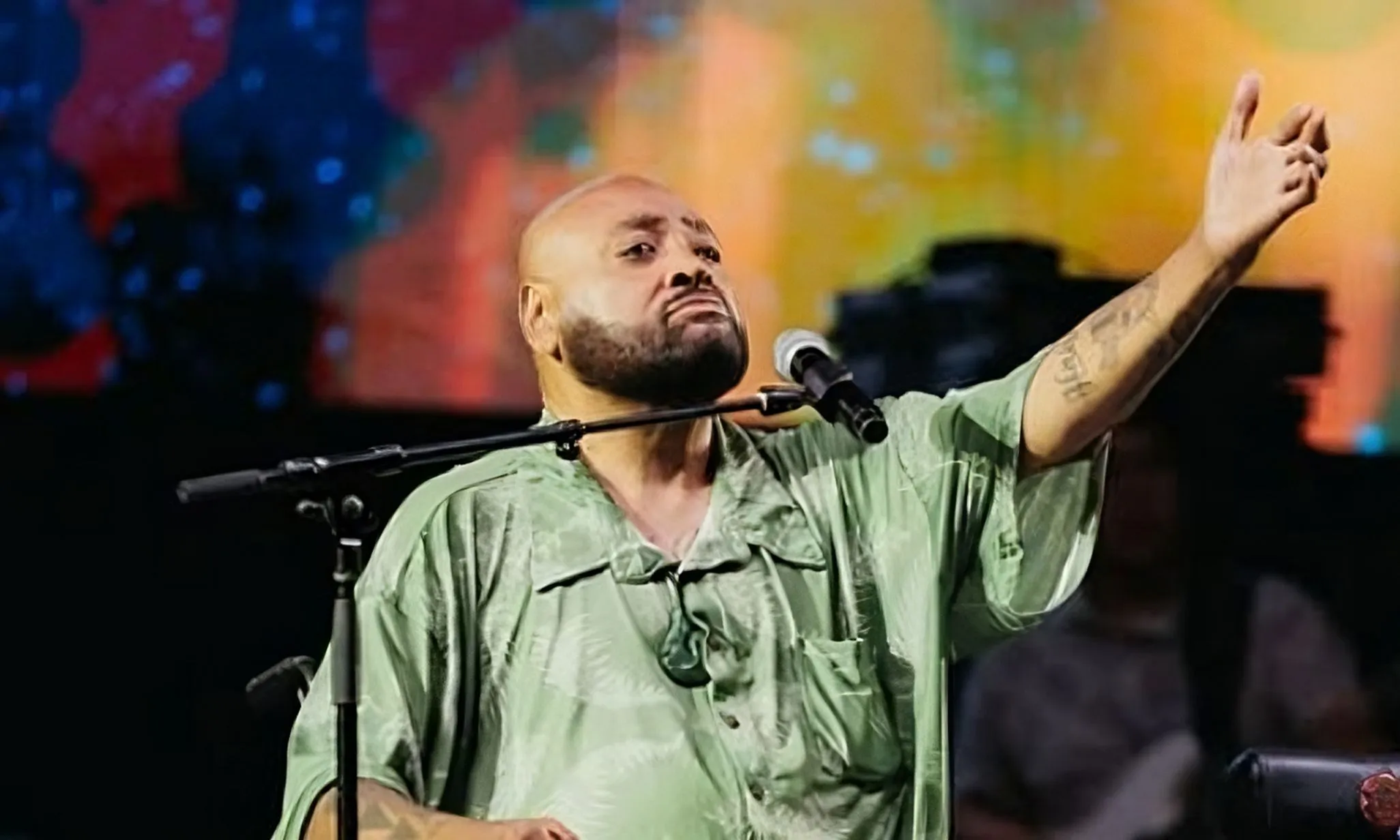 George FIJI Veikoso performing